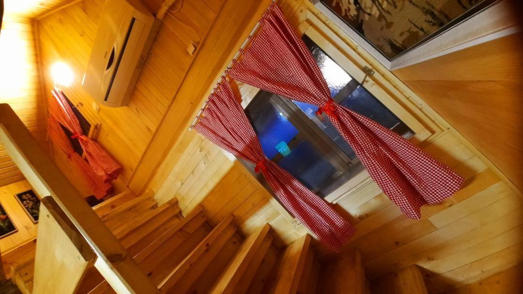 Hotel Etno Selo Eden Zeravacki Potok Esterno foto