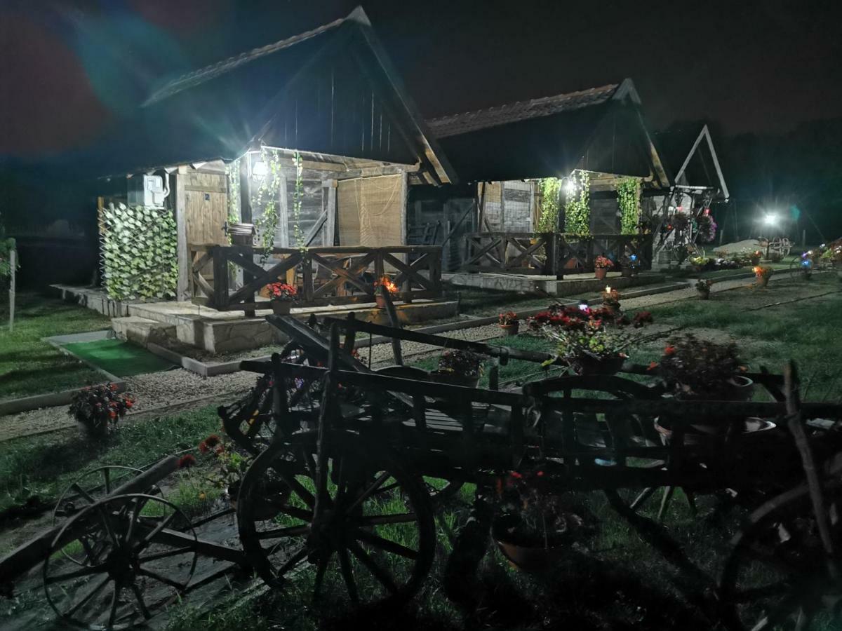 Hotel Etno Selo Eden Zeravacki Potok Esterno foto