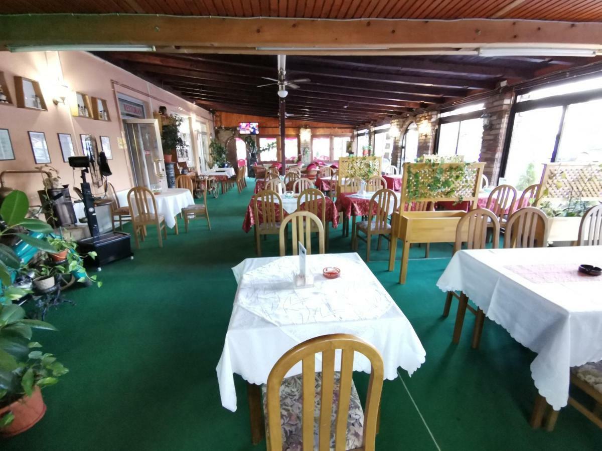 Hotel Etno Selo Eden Zeravacki Potok Esterno foto