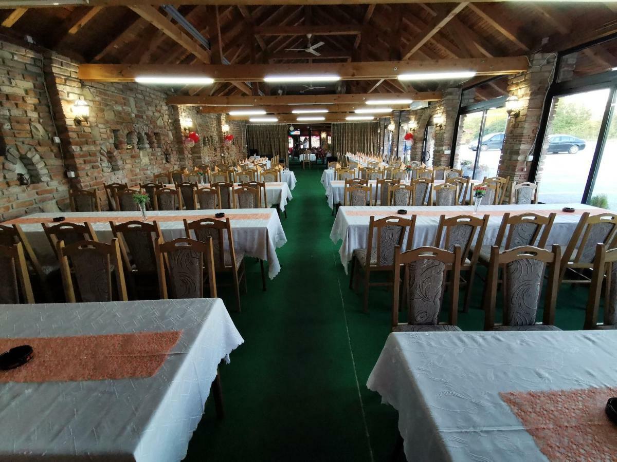 Hotel Etno Selo Eden Zeravacki Potok Esterno foto